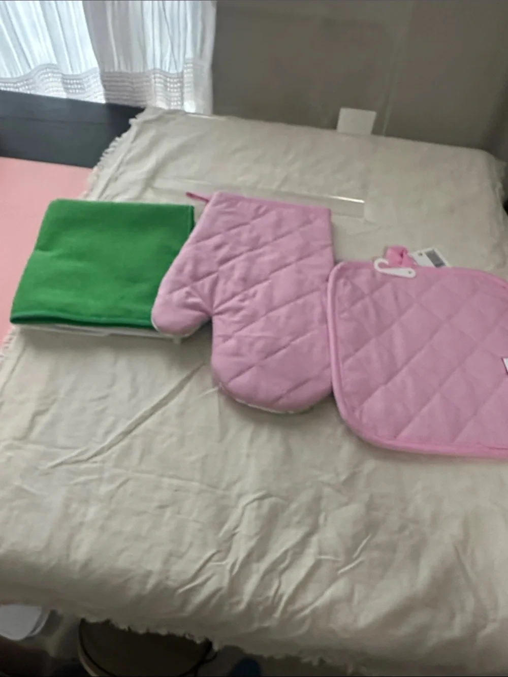 Floral 'It's a Good Day' Kitchen Set - Pink & Green NWT